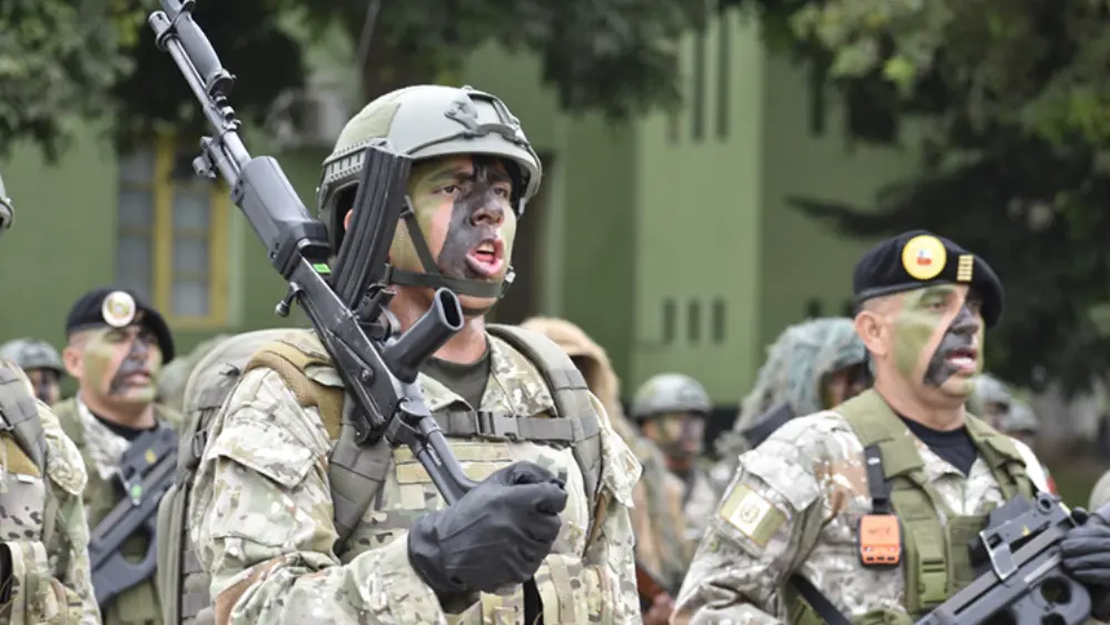Ejecutivo plantea delegación de facultad legislativa para encargar temporalmente a las Fuerzas Armadas la administración y control de centros penitenciarios