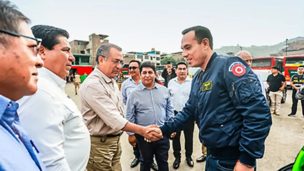 Autoridades fortalecen coordinación con transportistas para frenar la inseguridad ciudadana