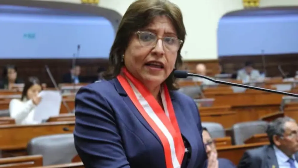 Exdecanos del CAL denuncian penalmente a Delia Espinoza por presunta falsedad genérica y ocultamiento de documento